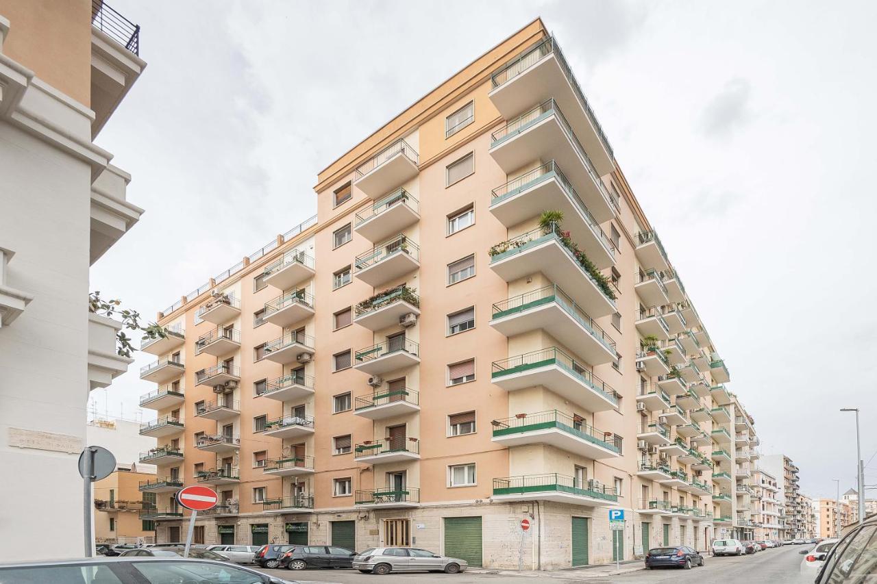 Green Apartment Bari Luaran gambar