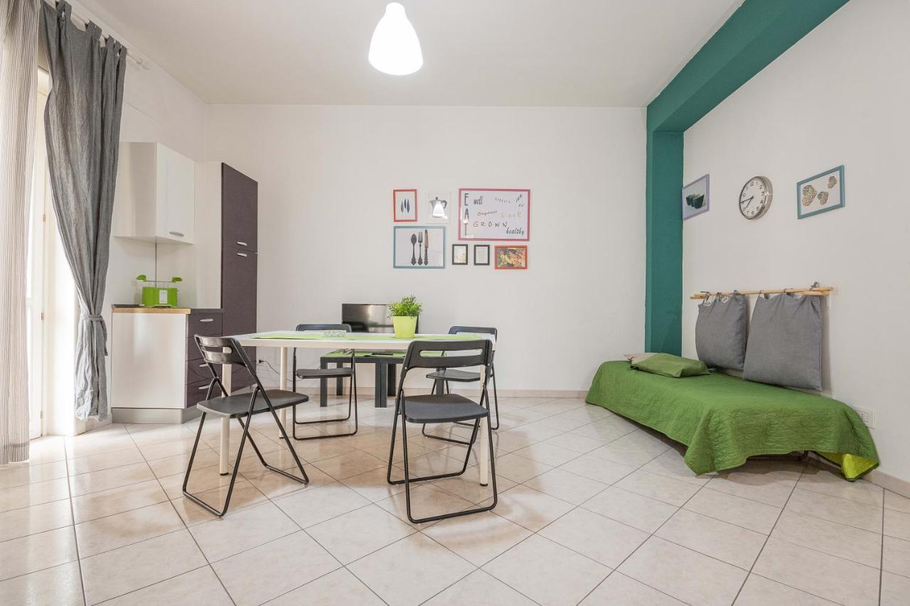 Green Apartment Bari Luaran gambar