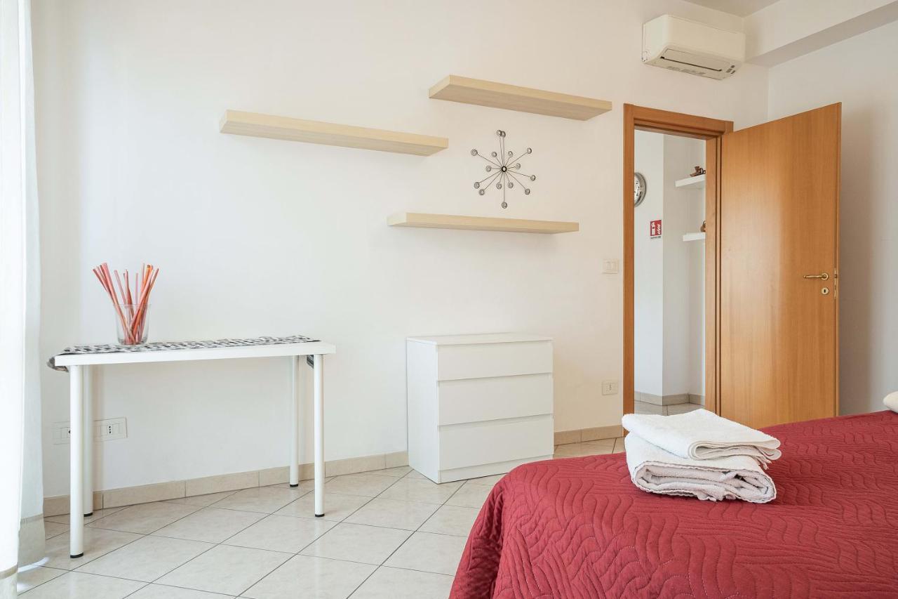 Green Apartment Bari Luaran gambar
