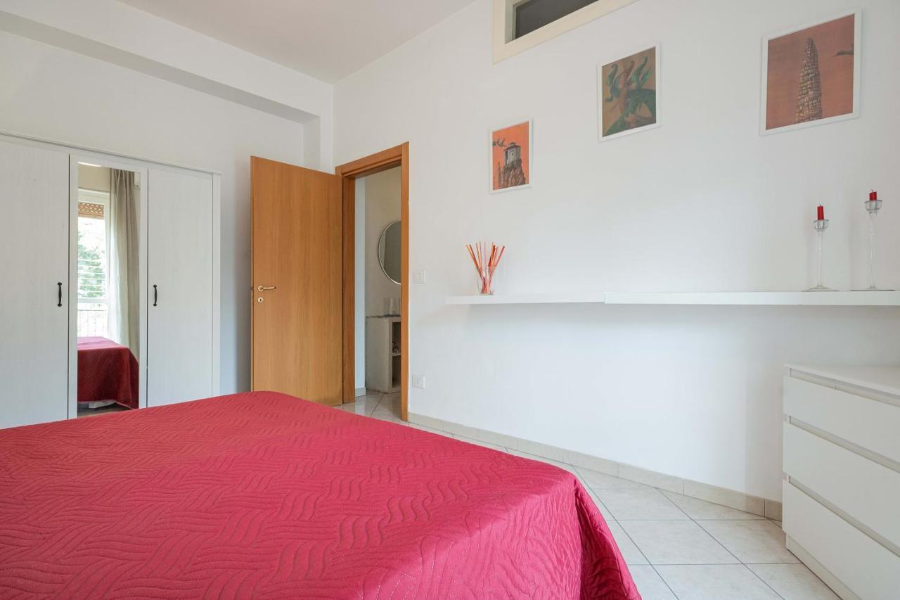 Green Apartment Bari Luaran gambar